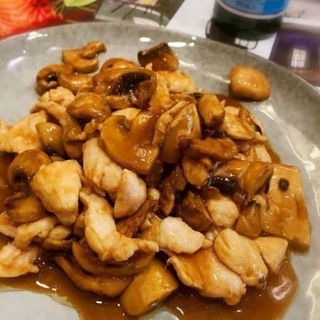 Ternera Con Champiñones
