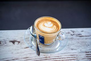 Lavazza Caffe Americano sa mlijekom