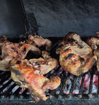 Pollo a la brasa