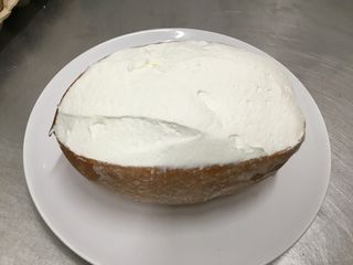 Maritozzo con panna
