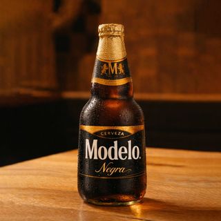 Modelo Negra