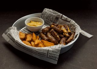 Juneće kobasice Bura  300 gr + krompir + senf