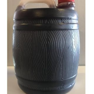 Garrafa 2 l vi Blanc tipus penedes 11%