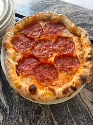 Пица Пепероне с люта чушка (30см)