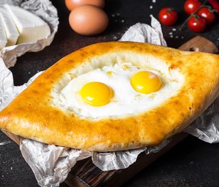 Աջարական երկու ձվով