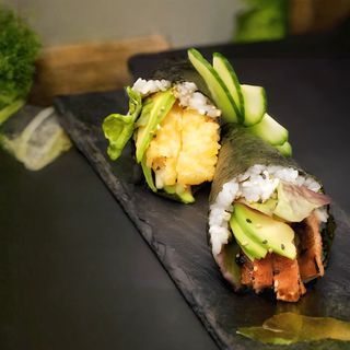 Temaki De Langostino Tempura