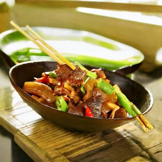 Golonka z cebulą na ostro