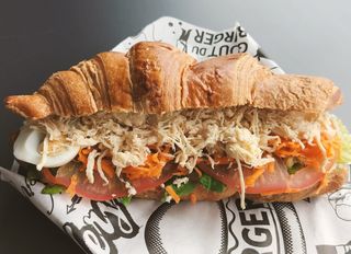 Croissant Vegetal Y Pollo