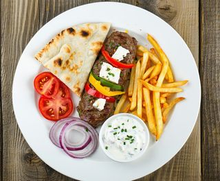 BIFTEKI UMPLU SPECIALITATE GRECEASCA