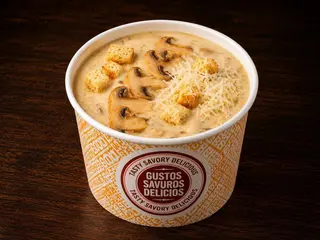 Supa crema de pui si ciuperci                                                                                         