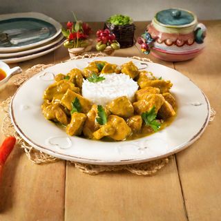 Chicken curry con riso bianco