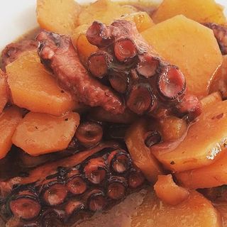 Polipo con patate alla piastra