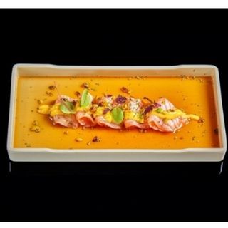 Carpaccio salmon flambè 