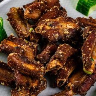 H10.	Coaste de porc Ganbian/干煸排骨/Dry fried pork ribs *