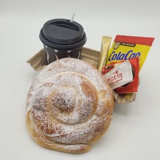 Café (200 ml.) + Ensaimada