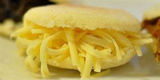 Arepa de Queso Amarillo