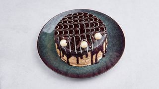 Tort nugatowy 1.4 kg