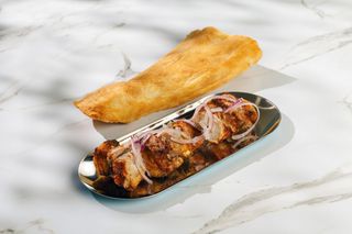 ღორის  მწვადი შოთის პურით უმზეური/ნეკნი