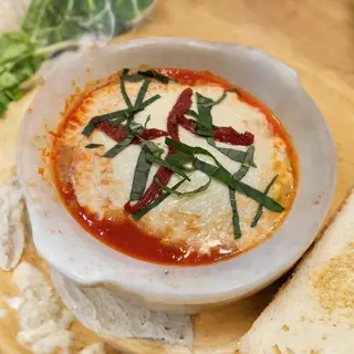 Scamorza Al Forno Con Pomodorini