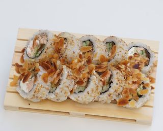 Uramaki California grill roll