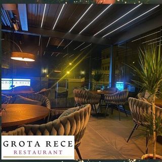 Salata de roșii și castraveti