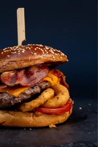 Burger American BBQ.