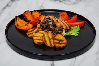 Свинина с овощами (250г)