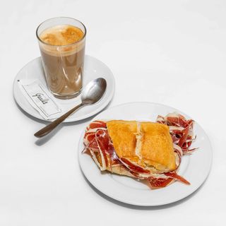 Pulguita ibérica + Café