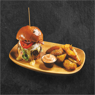 Burgerul casei - Black Angus