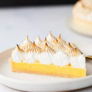 Tarta de limón merengada