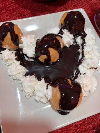 Profiteroles