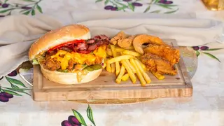Cheesy Bacon Chicken burger box