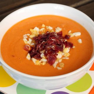 Salmorejo Casero Con Jamón Serrano Y Huevo