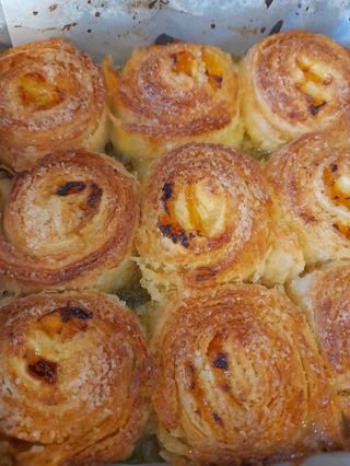 Kouign Amann 6 szt (2 nutella, 2 owoc, 2 naturalne, )