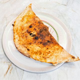Calzone classico prosciutto funghi