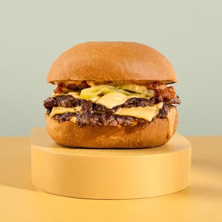 Бургер «Спайс Гьолз & Бойз»