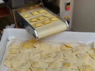Ravioli cacio e pepe