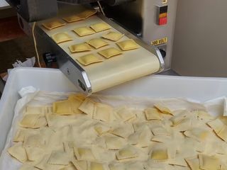 Ravioli cacio e pepe
