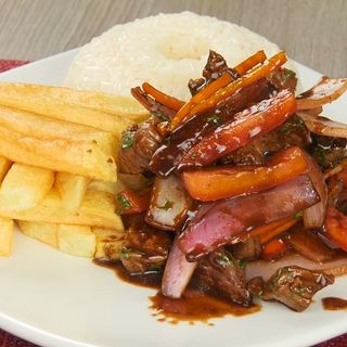 Lomo saltado
