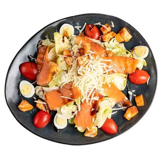 Салат "Цезарь" с лососем