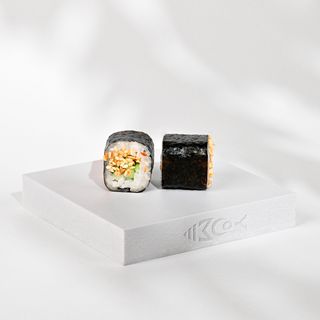 Классический ролл с огурцом