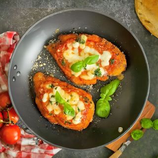 Piept de pui "Parmigiana"
