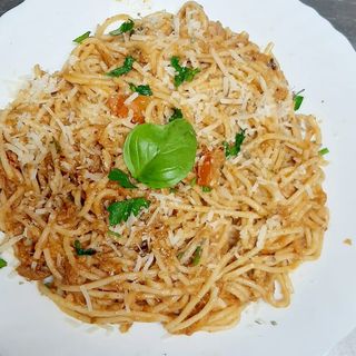 ESPARGUETE COM FRANGO