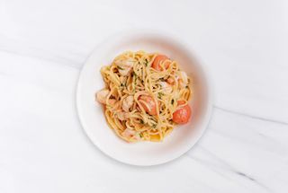 Тальолини с креветками и томатами