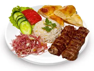 Люля Кебаб на тарелке (300г)