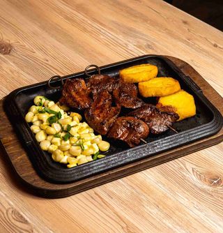 Anticuchos de buen corazón