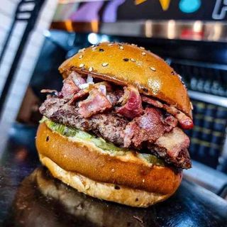 AMERICAN 5X BACON HAMBURGER 300GR