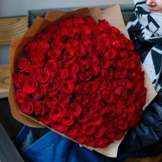 100 წითელი ვარდი / 100 Red roses