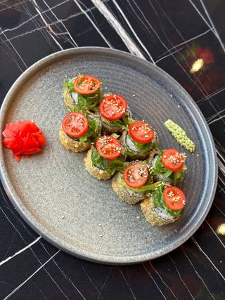 Чука темпура ролл/ Chuka tempura roll