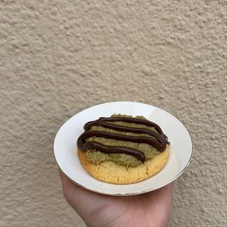 Dubai Chocolate Crumbl